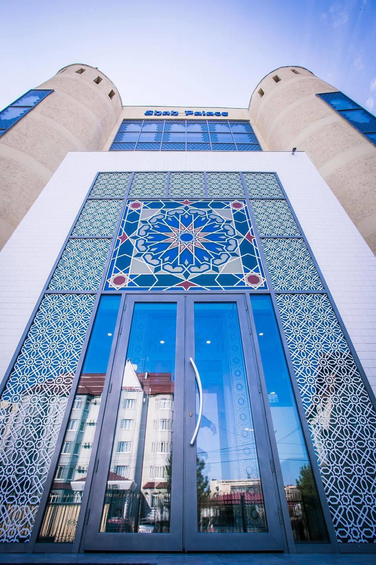 Shah Palace Hotel Bishkek Exterior foto